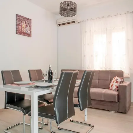 Apartmani Vudrag Trogir Exterior photo