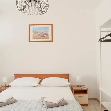 Apartmani Vudrag Trogir Exterior photo